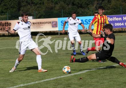 Fussball 1. Klasse C. Glanegg gegen St. Veit.  Marco Jesch (Glanegg), Florian Matthias Novak (St. Veit). Glanegg, am 23.8.2020.
Foto: Kuess
---
pressefotos, pressefotografie, kuess, qs, qspictures, sport, bild, bilder, bilddatenbank