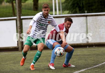 Fussball 2. KLasse C. SV Moosburg gegen SV Weitensfeld. Moreno Remskar,  (Moosburg), Nikolas Alexander Loecker (Weitensfeld). Moosburg, am 30.8.3030.
Foto: Kuess
---
pressefotos, pressefotografie, kuess, qs, qspictures, sport, bild, bilder, bilddatenbank