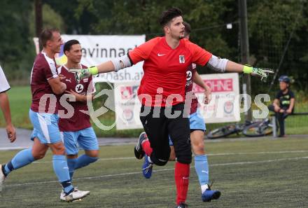 Fussball 2. KLasse C. SV Moosburg gegen SV Weitensfeld. Torjubel Michael Moser (Weitensfeld). Moosburg, am 30.8.3030.
Foto: Kuess
---
pressefotos, pressefotografie, kuess, qs, qspictures, sport, bild, bilder, bilddatenbank