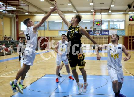 Basketball Austria Cup. Woerthersee Piraten gegen Fuerstenfeld Panthers.  Jan Michel, Andreas Nuck (Piraten), Krzysztof Kawalek (Fuerstenfeld). Klagenfurt, am 20.9.2020.
Foto: Kuess
www.qspictures.net

---
pressefotos, pressefotografie, kuess, qs, qspictures, sport, bild, bilder, bilddatenbank