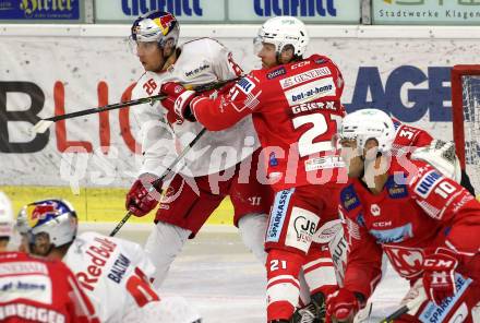 EBEL. Eishockey Bundesliga. KAC gegen	EC Red Bull Salzburg. Manuel Geier,  (KAC), Peter Hochkofler (Salzburg). Klagenfurt, am 22.11.2020.
Foto: Kuess
www.qspictures.net

---
pressefotos, pressefotografie, kuess, qs, qspictures, sport, bild, bilder, bilddatenbank