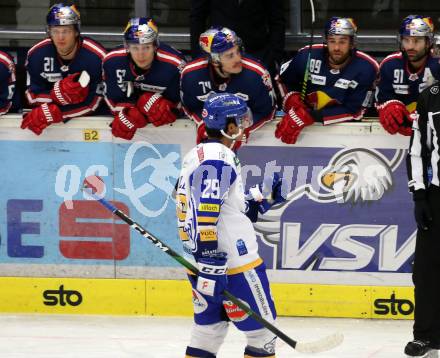 EBEL. Eishockey Bundesliga. VSV gegen EC Red Bull Salzburg.  Torjubel Sahir Gill, (VSV). Villach, am 25.11.2020.
Foto: Kuess
www.qspictures.net
---
pressefotos, pressefotografie, kuess, qs, qspictures, sport, bild, bilder, bilddatenbank