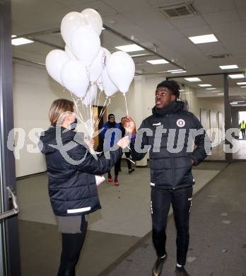 Fussball 2. Liga. SK Austria Klagenfurt gegen  SC Austria Lustenau.  Kwabenaboye Schulz (Klagenfurt). Klagenfurt, am 29.11.2020.
Foto: Kuess
www.qspictures.net
---
pressefotos, pressefotografie, kuess, qs, qspictures, sport, bild, bilder, bilddatenbank