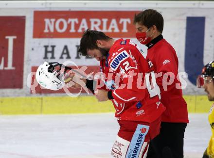 EBEL. Eishockey Bundesliga. KAC gegen	spusu Vienna Capitals. Rok Ticar verletzt (KAC). Klagenfurt, am 29.11.2020.
Foto: Kuess
www.qspictures.net

---
pressefotos, pressefotografie, kuess, qs, qspictures, sport, bild, bilder, bilddatenbank