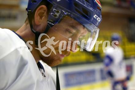 EBEL. Eishockey Bundesliga. VSV gegen KAC.  Michael Raffl (VSV). Villach, am 1.12.2020.
Foto: Kuess
www.qspictures.net
---
pressefotos, pressefotografie, kuess, qs, qspictures, sport, bild, bilder, bilddatenbank