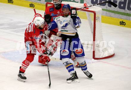 EBEL. Eishockey Bundesliga. VSV gegen KAC.  Michael Raffl, (VSV), Thomas Vallant  (KAC). Villach, am 1.12.2020.
Foto: Kuess
www.qspictures.net
---
pressefotos, pressefotografie, kuess, qs, qspictures, sport, bild, bilder, bilddatenbank