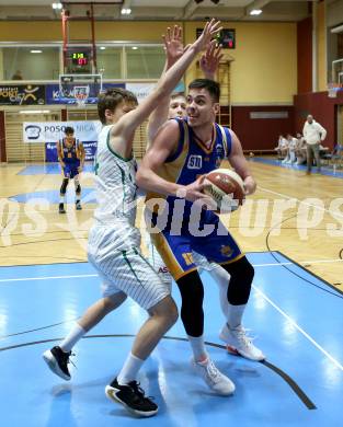 Basketball Zweite Liga 2020/2021. Grunddurchgang 10. Runde. KOS Celovec gegen BBU Salzburg. Samuel Seher, Lovro Fizuleto (KOS Celovec), Marko Rakic (BBU Salzburg). Klagenfurt, am 5.12.2020.
Foto: Kuess
www.qspictures.net

---
pressefotos, pressefotografie, kuess, qs, qspictures, sport, bild, bilder, bilddatenbank