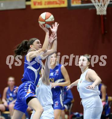 Basketball Damen Superliga 2020/2021. Grunddurchgang 7. Runde.  KOS Celovec Damen gegen DBB LZ OOE. Antonia Ronacher (KOS Celovec),  Magdalena Schmidt  (OOE). Klagenfurt, am 5.12.2020.
Foto: Kuess
www.qspictures.net

---
pressefotos, pressefotografie, kuess, qs, qspictures, sport, bild, bilder, bilddatenbank