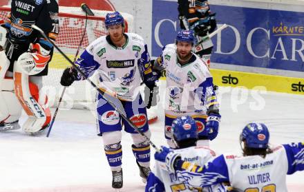 EBEL. Eishockey Bundesliga. VSV gegen Black Wings LINZ 1992. Torjubel Michael Raffl, Jerry Pollastrone  (VSV). Villach, am 6.12.2020.
Foto: Kuess
www.qspictures.net
---
pressefotos, pressefotografie, kuess, qs, qspictures, sport, bild, bilder, bilddatenbank