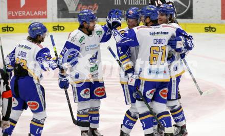 EBEL. Eishockey Bundesliga. VSV gegen Bratislava Capitals.  Torjubel Martin Ulmer, Matt Mangene, Stefan Bacher, Chris Collins, Jordan Caron (VSV). Villach, am 8.12.2020.
Foto: Kuess
www.qspictures.net
---
pressefotos, pressefotografie, kuess, qs, qspictures, sport, bild, bilder, bilddatenbank