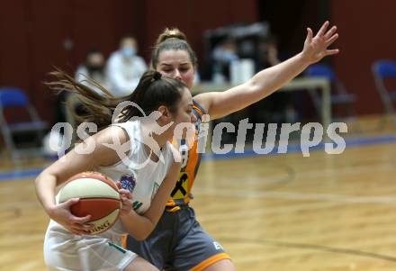 Basketball Damen Superliga 2020/2021. Grunddurchgang 8. Runde.  KOS Celovec Damen gegen BK Duchess Klosterneuburg. Elma Voljevica (KOS Celovec), Anja Zderadicka   (Klosterneuburg). Klagenfurt, am 12.12.2020.
Foto: Kuess
www.qspictures.net

---
pressefotos, pressefotografie, kuess, qs, qspictures, sport, bild, bilder, bilddatenbank