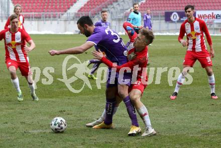 Fussball 2. Liga. SK Austria Klagenfurt gegen  FC Liefering.  Markus Pink (Klagenfurt), David Affengruber (Liefering). Klagenfurt, am 13.12.2020.
Foto: Kuess
www.qspictures.net
---
pressefotos, pressefotografie, kuess, qs, qspictures, sport, bild, bilder, bilddatenbank