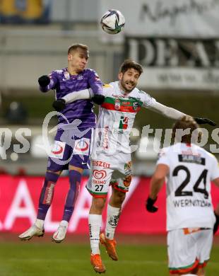 Fussball. Bundesliga. RZ Pellets WAC gegen FK Austria Wien. Michael Novak,  (WAC), Christoph Monschein  (Wien). Wolfsberg, am 13.12.2020.
Foto: Kuess
www.qspictures.net

---
pressefotos, pressefotografie, kuess, qs, qspictures, sport, bild, bilder, bilddatenbank