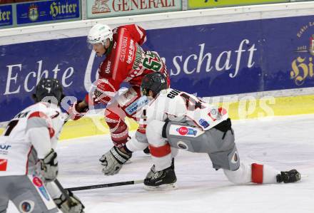 EBEL. Eishockey Bundesliga. KAC gegen	spusu Bratislava Capitals. Michael Kernberger  (KAC), Guimond Sacha (Bratislava). Klagenfurt, am 13.12.2020.
Foto: Kuess
www.qspictures.net

---
pressefotos, pressefotografie, kuess, qs, qspictures, sport, bild, bilder, bilddatenbank