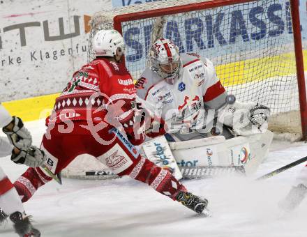 EBEL. Eishockey Bundesliga. KAC gegen	spusu Bratislava Capitals.  Lukas Haudum  (KAC), Baros Samuel (Bratislava). Klagenfurt, am 13.12.2020.
Foto: Kuess
www.qspictures.net

---
pressefotos, pressefotografie, kuess, qs, qspictures, sport, bild, bilder, bilddatenbank