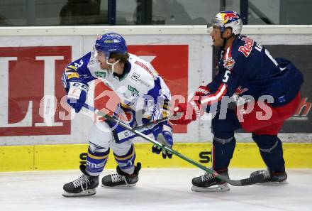 EBEL. Eishockey Bundesliga. VSV gegen EC Red Bull Salzburg.  Chris Collins,  (VSV), Thomas Raffl (Salzburg). Villach, am 18.12.2020.
Foto: Kuess
www.qspictures.net
---
pressefotos, pressefotografie, kuess, qs, qspictures, sport, bild, bilder, bilddatenbank