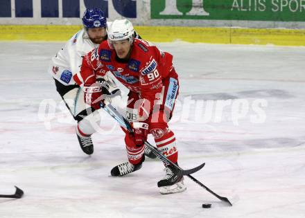 EBEL. Eishockey Bundesliga. KAC gegen	HC TIWAG Innsbruck. Matthew Fraser,  (KAC), Kevin Tansey (Innsbruck). Klagenfurt, am 20.12.2020.
Foto: Kuess
www.qspictures.net

---
pressefotos, pressefotografie, kuess, qs, qspictures, sport, bild, bilder, bilddatenbank