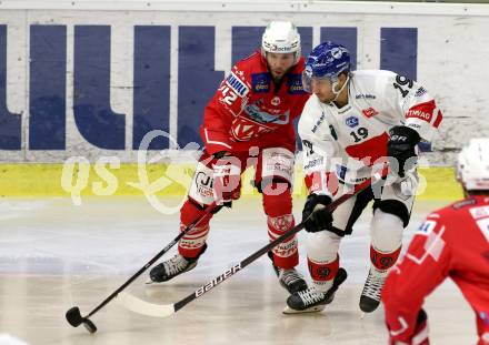 EBEL. Eishockey Bundesliga. KAC gegen	HC TIWAG Innsbruck. Rok Ticar,  (KAC), Maxwell Nicholas Gerlach (Innsbruck). Klagenfurt, am 20.12.2020.
Foto: Kuess
www.qspictures.net

---
pressefotos, pressefotografie, kuess, qs, qspictures, sport, bild, bilder, bilddatenbank