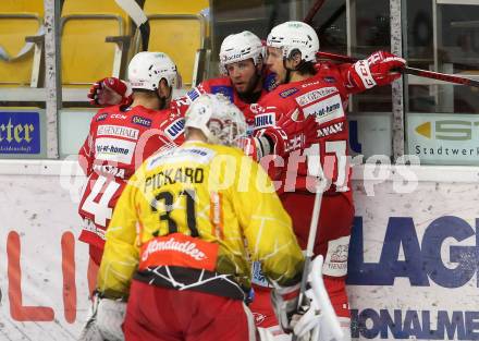 EBEL. Eishockey Bundesliga. KAC gegen	spusu Vienna Capitals. Torjubel Rok Ticar, Manuel Ganahl, Paul Postma (KAC). Klagenfurt, am 22.12.2020.
Foto: Kuess
www.qspictures.net

---
pressefotos, pressefotografie, kuess, qs, qspictures, sport, bild, bilder, bilddatenbank