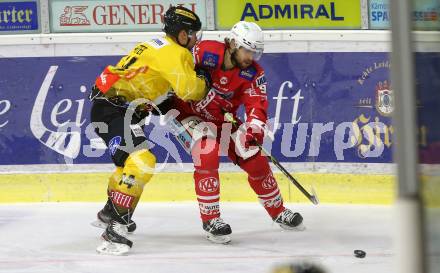 EBEL. Eishockey Bundesliga. KAC gegen	spusu Vienna Capitals. Daniel Obersteiner, (KAC), Patrick Peter  (Vienna Capitals). Klagenfurt, am 22.12.2020.
Foto: Kuess
www.qspictures.net

---
pressefotos, pressefotografie, kuess, qs, qspictures, sport, bild, bilder, bilddatenbank