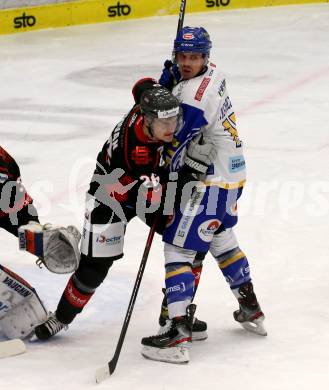 EBEL. Eishockey Bundesliga. VSV gegen Bratislava Capitals.  Scott Kosmachuk,  (VSV), Martin Chovan (Bratislava). Villach, am 29.1.2021.
Foto: Kuess
www.qspictures.net
---
pressefotos, pressefotografie, kuess, qs, qspictures, sport, bild, bilder, bilddatenbank