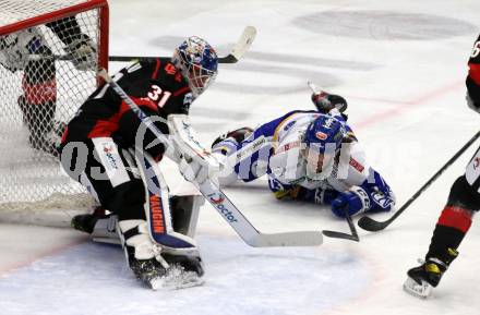 EBEL. Eishockey Bundesliga. VSV gegen Bratislava Capitals.  Chris Collins,  (VSV), Jared Coreau (Bratislava). Villach, am 29.1.2021.
Foto: Kuess
www.qspictures.net
---
pressefotos, pressefotografie, kuess, qs, qspictures, sport, bild, bilder, bilddatenbank