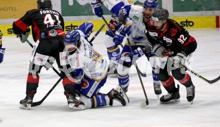 EBEL. Eishockey Bundesliga. VSV gegen Bratislava Capitals.   Chris Collins, Jerry Pollastrone,  (VSV), Brock Higgs (Bratislava). Villach, am 29.1.2021.
Foto: Kuess
www.qspictures.net
---
pressefotos, pressefotografie, kuess, qs, qspictures, sport, bild, bilder, bilddatenbank