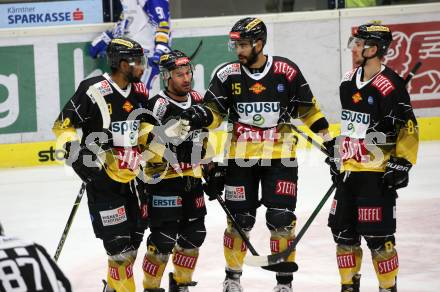 EBEL. Eishockey Bundesliga. VSV gegen Vienna Capitals.  Torjubel Ali Wukovits, Rafael Rotter, Darren Archibald, Jerome Gauthier Leduc (Vienna Capitals). Villach, am 2.2.2021.
Foto: Kuess
www.qspictures.net
---
pressefotos, pressefotografie, kuess, qs, qspictures, sport, bild, bilder, bilddatenbank