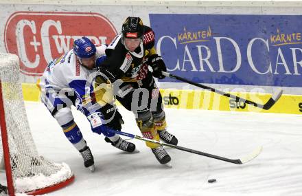 EBEL. Eishockey Bundesliga. VSV gegen Vienna Capitals.  Sebastian Zauner,  (VSV), Ty Loney (Vienna Capitals). Villach, am 2.2.2021.
Foto: Kuess
www.qspictures.net
---
pressefotos, pressefotografie, kuess, qs, qspictures, sport, bild, bilder, bilddatenbank