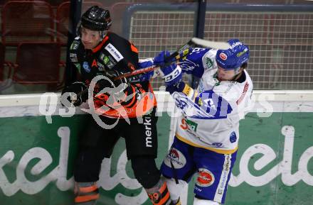 EBEL. Eishockey Bundesliga. VSV gegen Moser Medical Graz 99ers. Jordan Caron,   (VSV), Mario Altmann  (Graz). Villach, am 23.2.2021.
Foto: Kuess
www.qspictures.net
---
pressefotos, pressefotografie, kuess, qs, qspictures, sport, bild, bilder, bilddatenbank