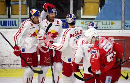 EBEL. Eishockey Bundesliga. KAC gegen	EC Salzburg.  Torjubel Derek Joslin, Thomas Raffl, Rick Schofield (Salzburg). Klagenfurt, am 26.2.2021.
Foto: Kuess
www.qspictures.net

---
pressefotos, pressefotografie, kuess, qs, qspictures, sport, bild, bilder, bilddatenbank