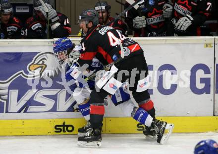 EBEL. Eishockey Bundesliga. VSV gegen iClinic Bratislava Capitals.  Johannes Tschurnig,  (VSV), Sacha Guimond (Bratislava). Villach, am 3.5.2021.
Foto: Kuess
www.qspictures.net
---
pressefotos, pressefotografie, kuess, qs, qspictures, sport, bild, bilder, bilddatenbank