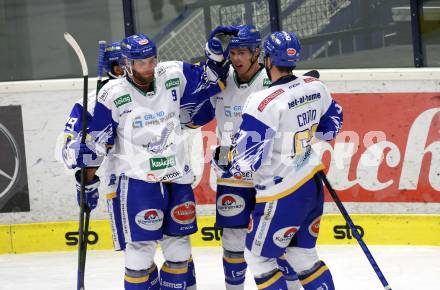 EBEL. Eishockey Bundesliga. VSV gegen iClinic Bratislava Capitals.  Torjubel Kevin Schmidt, Jordan Caron, Scott Kosmachuk (VSV). Villach, am 3.5.2021.
Foto: Kuess
www.qspictures.net
---
pressefotos, pressefotografie, kuess, qs, qspictures, sport, bild, bilder, bilddatenbank