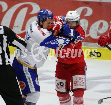 EBEL. Eishockey Bundesliga. VSV gegen KAC. Scott Kosmachuk, (VSV),   Rok Ticar  (KAC). Villach, am 14.3.2021.
Foto: Kuess
www.qspictures.net
---
pressefotos, pressefotografie, kuess, qs, qspictures, sport, bild, bilder, bilddatenbank