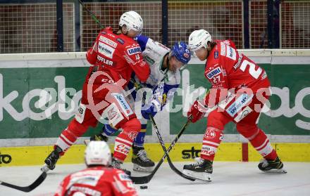 EBEL. Eishockey Bundesliga. VSV gegen KAC.  Julian Kornelli, (VSV), Kele Steffler, Thomas Hundertpfund  (KAC). Villach, am 14.3.2021.
Foto: Kuess
www.qspictures.net
---
pressefotos, pressefotografie, kuess, qs, qspictures, sport, bild, bilder, bilddatenbank