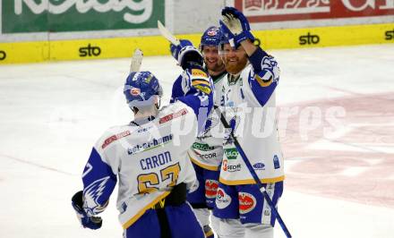 EBEL. Eishockey Bundesliga. VSV gegen KAC.  Torjubel Jordan Caron, Nico Brunner, Jamie Fraser (VSV). Villach, am 14.3.2021.
Foto: Kuess
www.qspictures.net
---
pressefotos, pressefotografie, kuess, qs, qspictures, sport, bild, bilder, bilddatenbank