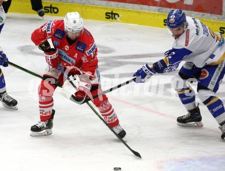 EBEL. Eishockey Bundesliga. VSV gegen KAC.  Sebastian Zauner,  (VSV),  Thomas Koch (KAC). Villach, am 14.3.2021.
Foto: Kuess
www.qspictures.net
---
pressefotos, pressefotografie, kuess, qs, qspictures, sport, bild, bilder, bilddatenbank