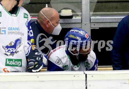 EBEL. Eishockey Bundesliga. VSV gegen KAC. Physiotherapeut Juergen, Sahir Gill  (VSV). Villach, am 14.3.2021.
Foto: Kuess
www.qspictures.net
---
pressefotos, pressefotografie, kuess, qs, qspictures, sport, bild, bilder, bilddatenbank