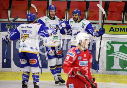 EBEL. Eishockey Bundesliga. KAC gegen	VSV.  Torjubel Scott Kosmachuk, Jordan Caron, Sahir Gill (VSV). Klagenfurt, am 16.3.2021.
Foto: Kuess
www.qspictures.net

---
pressefotos, pressefotografie, kuess, qs, qspictures, sport, bild, bilder, bilddatenbank