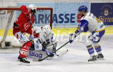 EBEL. Eishockey Bundesliga. KAC gegen	VSV. Samuel Witting,  (KAC),   Alexander Schmidt, Kevin Schmidt (VSV). Klagenfurt, am 16.3.2021.
Foto: Kuess
www.qspictures.net

---
pressefotos, pressefotografie, kuess, qs, qspictures, sport, bild, bilder, bilddatenbank