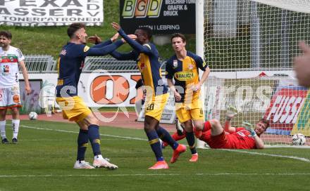 Fussball. Bundesliga. RZ Pellets WAC gegen FC Red Bull Salzburg. Torjubel Mergim Berisha, Patson Daka, Brenden Russell Aaronson  (Salzburg). Wolfsberg, am 25.4.2021.
Foto: Kuess
www.qspictures.net

---
pressefotos, pressefotografie, kuess, qs, qspictures, sport, bild, bilder, bilddatenbank