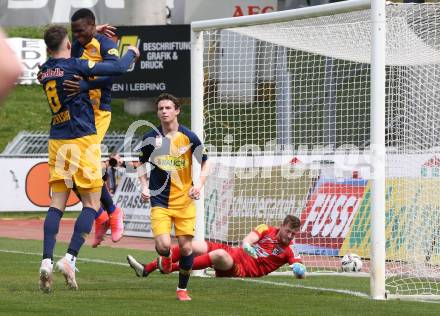 Fussball. Bundesliga. RZ Pellets WAC gegen FC Red Bull Salzburg. Torjubel Mergim Berisha, Patson Daka, Brenden Russell Aaronson  (Salzburg). Wolfsberg, am 25.4.2021.
Foto: Kuess
www.qspictures.net

---
pressefotos, pressefotografie, kuess, qs, qspictures, sport, bild, bilder, bilddatenbank