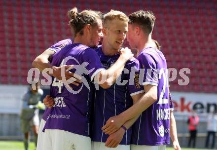 Fussball 2. Liga. SK Austria Klagenfurt gegen FC Juniors OOE. Torjubel Patrick Greil, Tim Maciejewski, Christopher Cvetko (Klagenfurt). Klagenfurt, am 9.5.2021.
Foto: Kuess
www.qspictures.net
---
pressefotos, pressefotografie, kuess, qs, qspictures, sport, bild, bilder, bilddatenbank