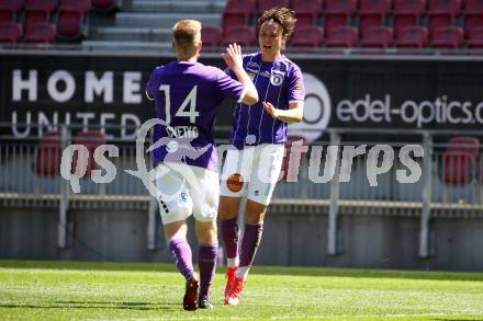 Fussball 2. Liga. SK Austria Klagenfurt gegen FC Juniors OOE. Torjubel Christopher CVetko, Alex Timossi Andersson (Klagenfurt). Klagenfurt, am 9.5.2021.
Foto: Kuess
www.qspictures.net
---
pressefotos, pressefotografie, kuess, qs, qspictures, sport, bild, bilder, bilddatenbank