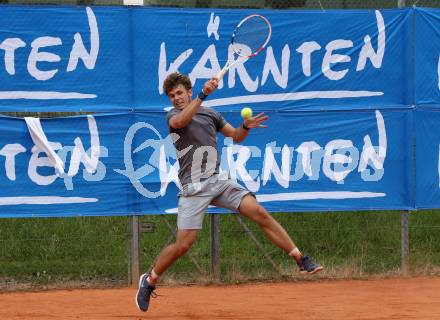 Tennis. OETV Challenge Serie.  Thomas Zych. Poertschach, am 29.4.2021.
Foto: Kuess
www.qspictures.net

---
pressefotos, pressefotografie, kuess, qs, qspictures, sport, bild, bilder, bilddatenbank