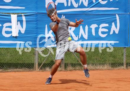 Tennis. OETV Challenge Serie.  Thomas Zych. Poertschach, am 29.4.2021.
Foto: Kuess
www.qspictures.net

---
pressefotos, pressefotografie, kuess, qs, qspictures, sport, bild, bilder, bilddatenbank