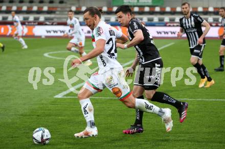 Fussball. Bundesliga. RZ Pellets WAC gegen LASK. Christopher Wernitznig, (WAC), Peter Michorl (LASK). Wolfsberg, am 12.5.2021.
Foto: Kuess
www.qspictures.net

---
pressefotos, pressefotografie, kuess, qs, qspictures, sport, bild, bilder, bilddatenbank