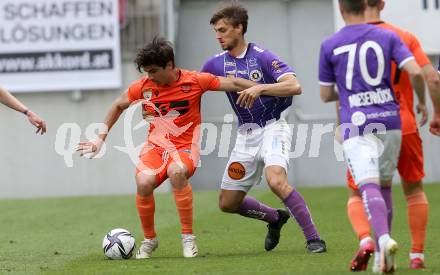 Fussball 2. Liga. SK Austria Klagenfurt gegen SV Horn. Thorsten Mahrer,   (Klagenfurt),  Marco Siverio Toro (Horn). Klagenfurt, am 16.5.2021.
Foto: Kuess
www.qspictures.net
---
pressefotos, pressefotografie, kuess, qs, qspictures, sport, bild, bilder, bilddatenbank