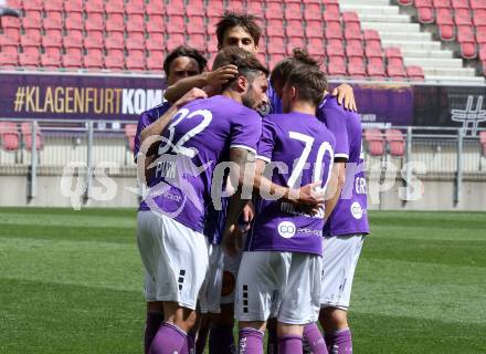 Fussball 2. Liga. SK Austria Klagenfurt gegen SV Horn.  Torjubel Markus Pink, Fabian Miesenboeck, Patrick Greil, Christopher Cvetko, Thorsten Mahrer (Klagenfurt). Klagenfurt, am 16.5.2021.
Foto: Kuess
www.qspictures.net
---
pressefotos, pressefotografie, kuess, qs, qspictures, sport, bild, bilder, bilddatenbank