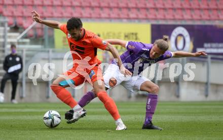 Fussball 2. Liga. SK Austria Klagenfurt gegen SV Horn. Patrick Greil,   (Klagenfurt), Denizcan Cosgun  (Horn). Klagenfurt, am 16.5.2021.
Foto: Kuess
www.qspictures.net
---
pressefotos, pressefotografie, kuess, qs, qspictures, sport, bild, bilder, bilddatenbank